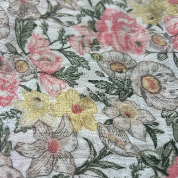 Angel dear floral swaddle - Picture 2 of 4